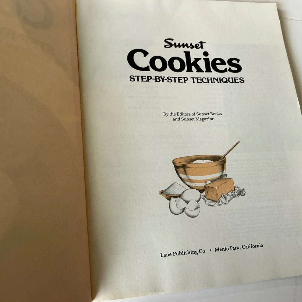 Nestle 75th Anniversary Tin Mrs Fields Cookie Book Sunset Cookies Cookbook Lot